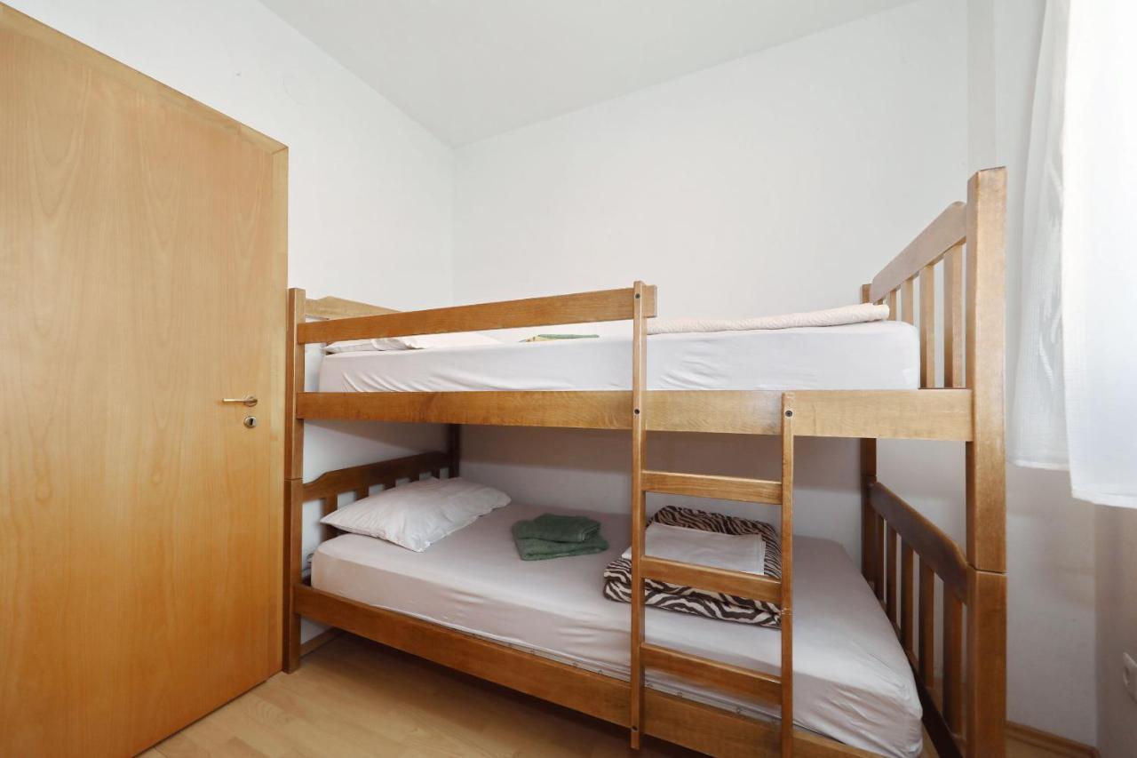 Apartment Alexa Туран Екстериор снимка
